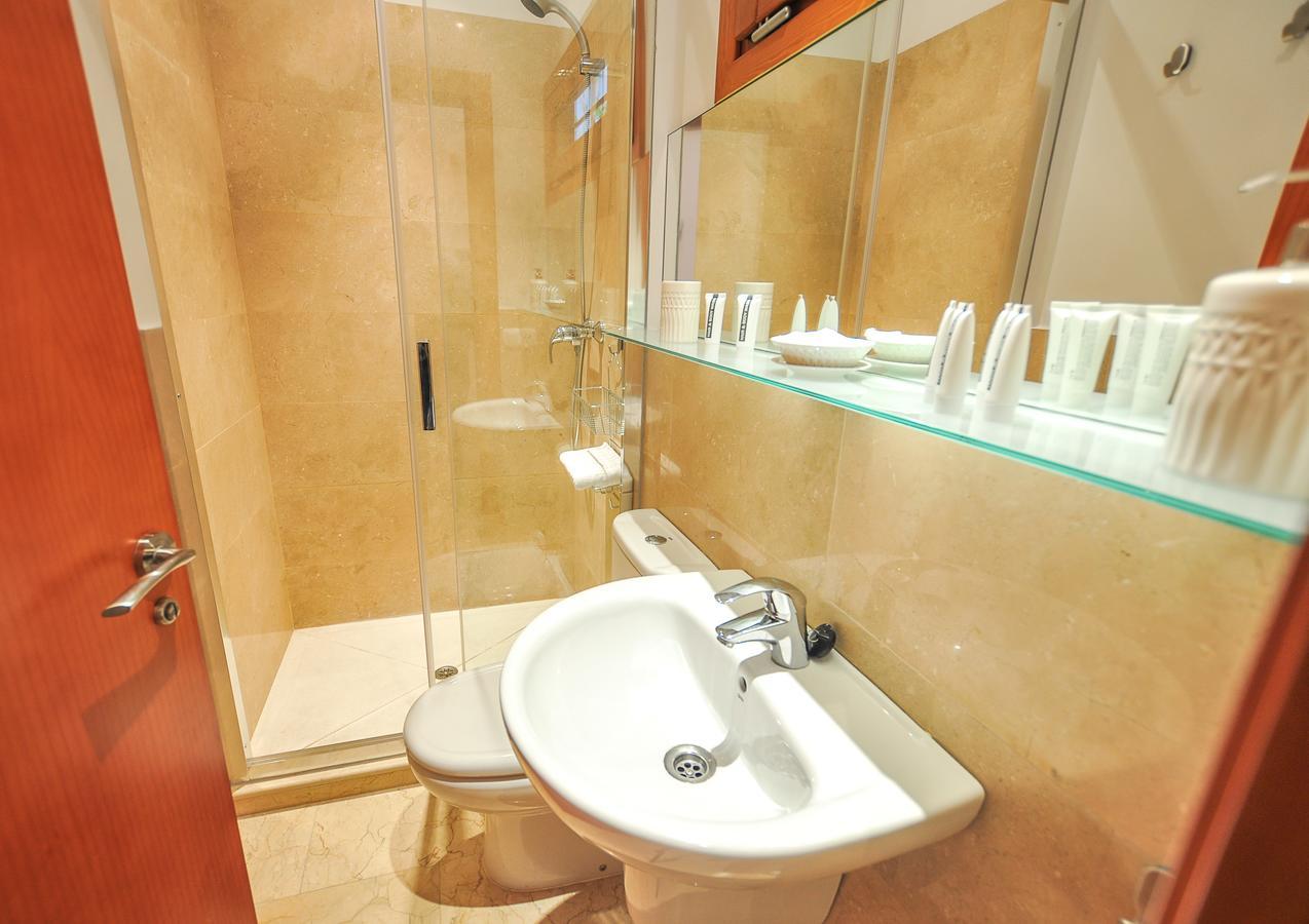 Апартаменты Renthas Vid Loft Малага Экстерьер фото