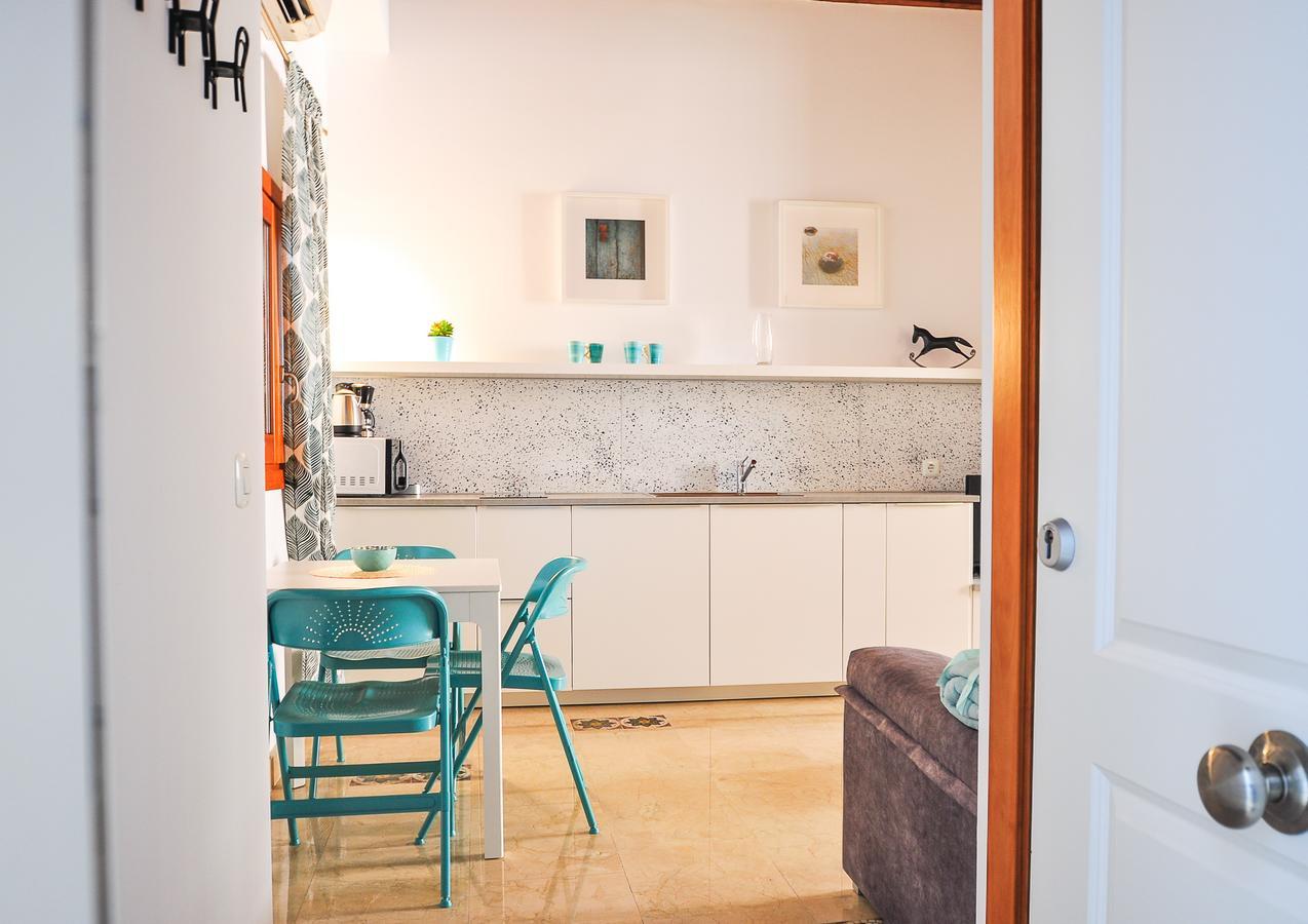 Апартаменты Renthas Vid Loft Малага Экстерьер фото